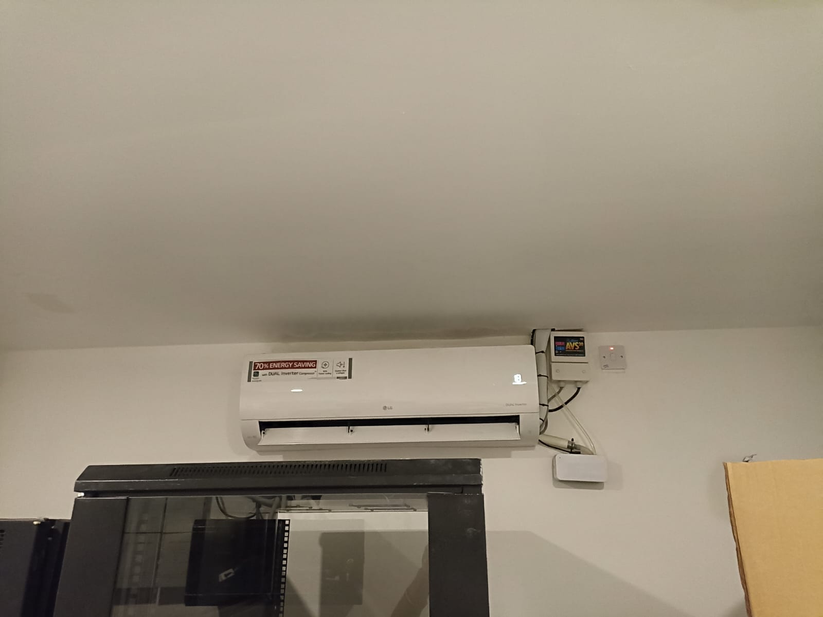 Server Room Cooling — Precision split AC — data room environment